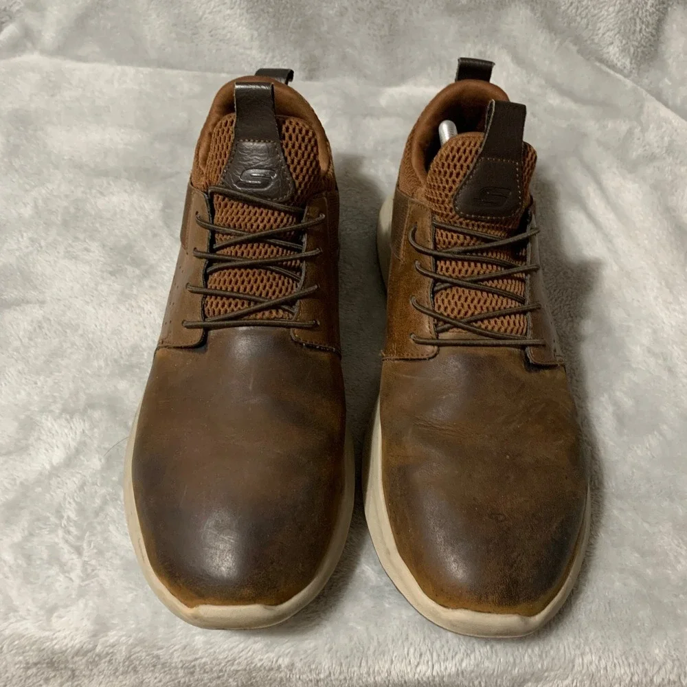 Skechers Slip Ins Brown Leather Sneakers Mens 9.5 Classic Fit Air Cooled